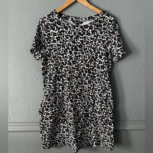 Ellen Tracy | t shirt dress | black | white | pockets | L